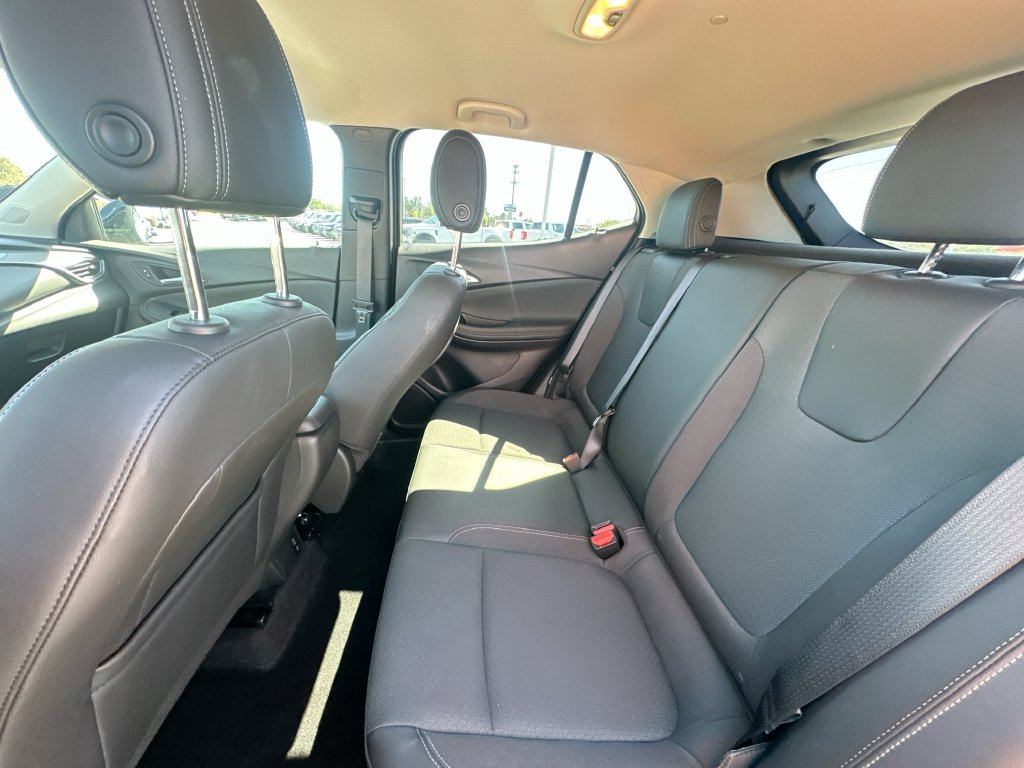 Used 2023 Buick Encore GX Preferred FWD image 17