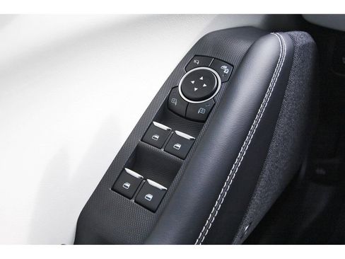 Used 2023 Ford Mustang Mach-E Premium image 21