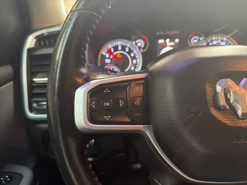 Used 2020 RAM 1500 Big Horn AWD/4WD image 17