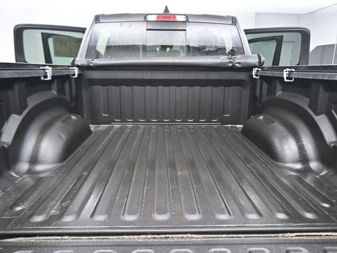 Used 2026 RAM 1500 Express AWD/4WD image 25