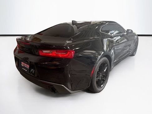 Used 2017 Chevrolet Camaro LT RWD image 6
