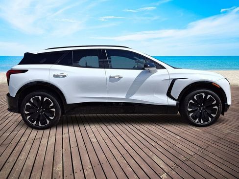 Certified 2024 Chevrolet Blazer EV RS AWD/4WD image 7