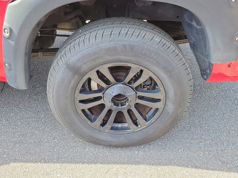 Used 2010 Toyota Tundra 2WD Double Cab image 32