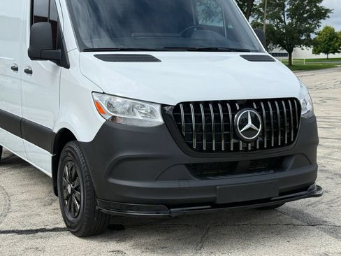 Used 2021 Mercedes-Benz Sprinter 2500 w/ Premium Package image 8