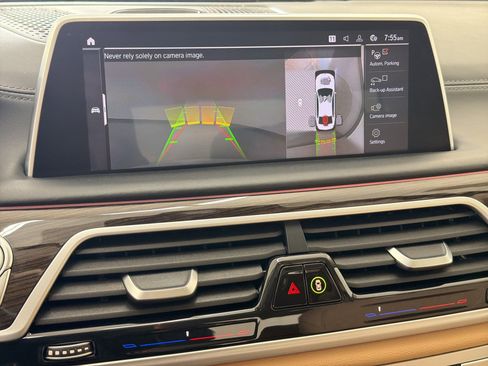 Used 2021 BMW 740i w/ Luxury Rear Seating Package image 22