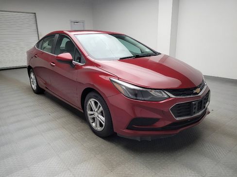 Used 2017 Chevrolet Cruze LT w/ Sun And Sound Package FWD image 13