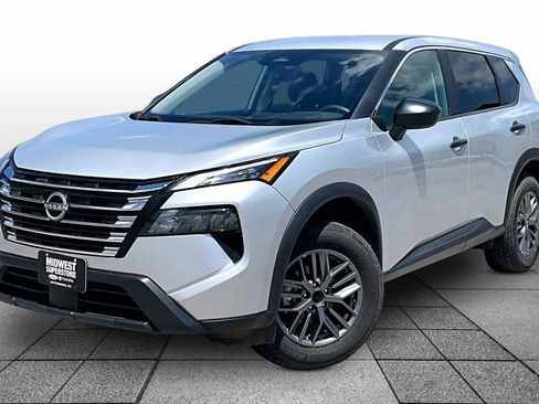 Used 2024 Nissan Rogue S FWD image 1