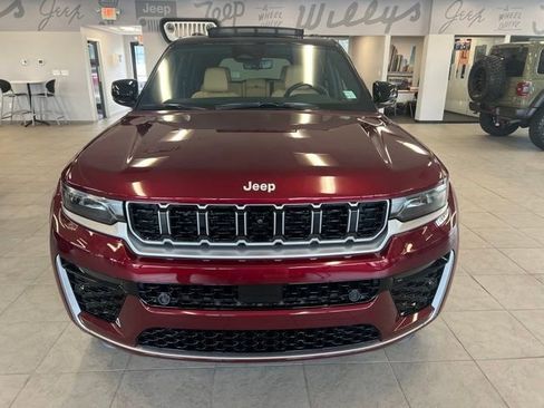 New 2026 Jeep Grand Cherokee Summit AWD/4WD image 2