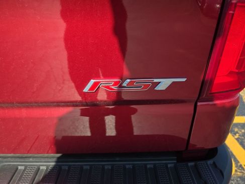 Used 2025 Chevrolet Silverado 1500 RST w/ Z71 Off-Road Package AWD/4WD image 5