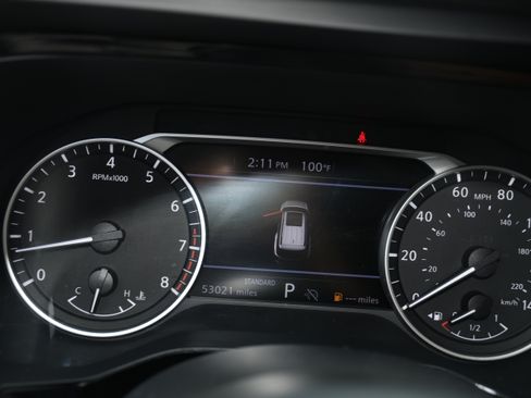 Used 2024 Nissan Pathfinder SV FWD image 13