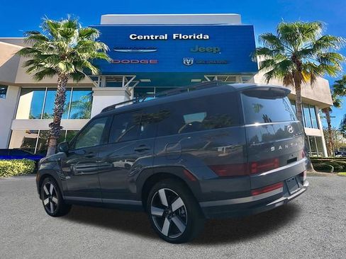 Used 2025 Hyundai Santa Fe Limited FWD image 7