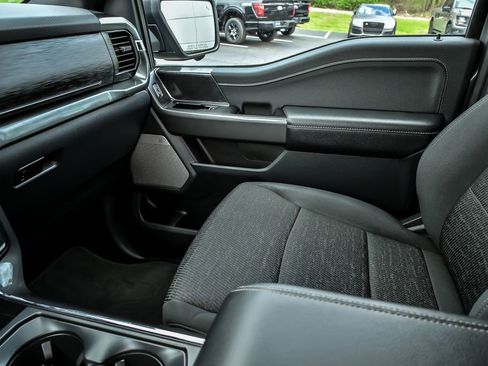 Certified 2022 Ford F150 XLT w/ Equipment Group 302A High image 25