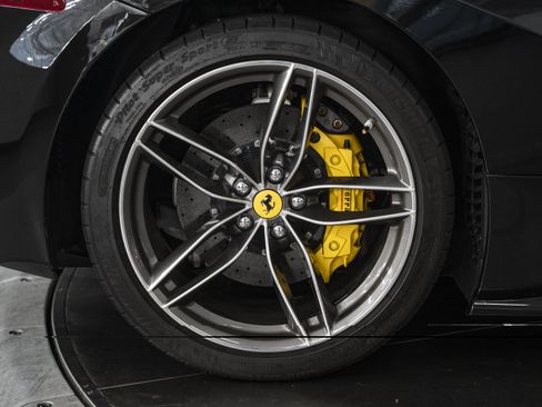 Used 2016 Ferrari 488 Spider RWD image 19