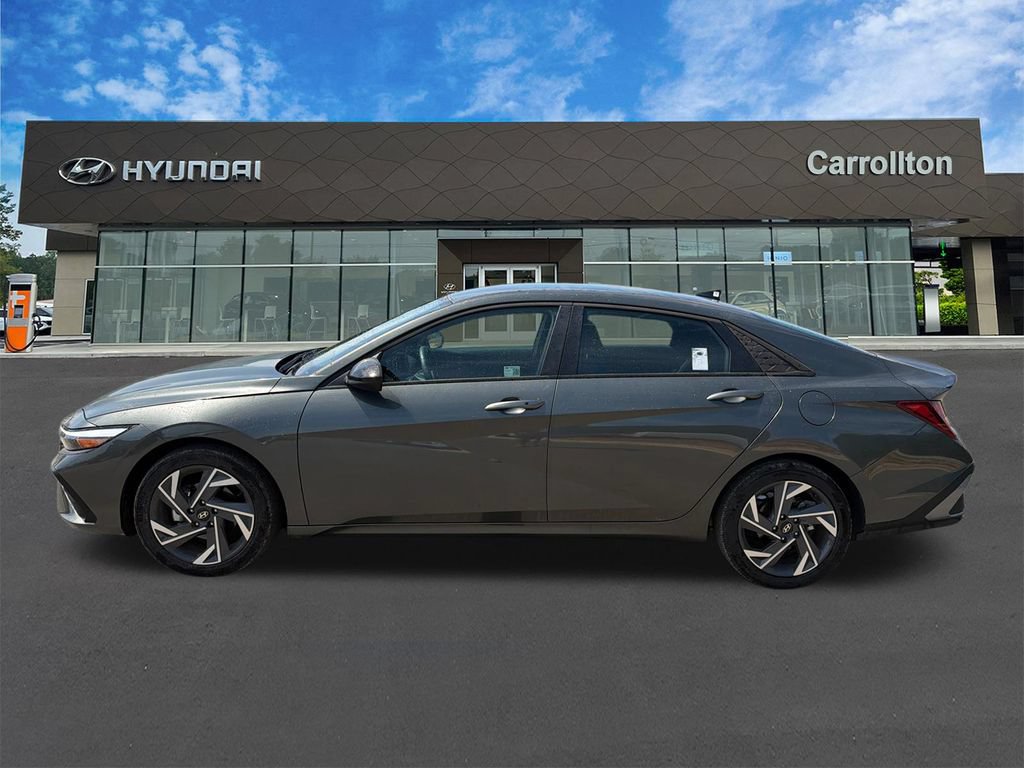 Certified 2025 Hyundai Elantra Sport FWD image 8