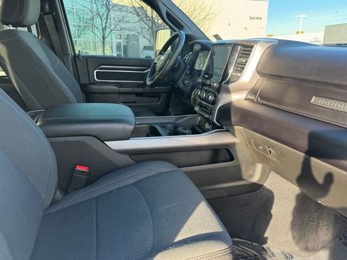 Used 2024 RAM 3500 Big Horn w/ Sport Appearance Package AWD/4WD image 18
