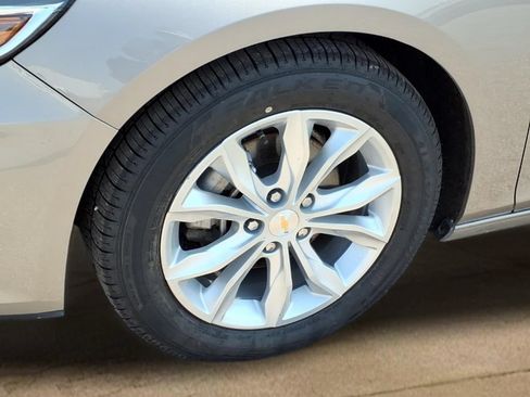 Used 2024 Chevrolet Malibu LT FWD image 24