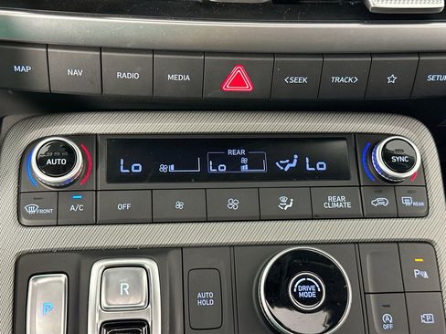 Used 2023 Hyundai Palisade SEL w/ Cargo Package image 16