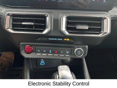 Used 2025 Ford Mustang GT Premium RWD image 38