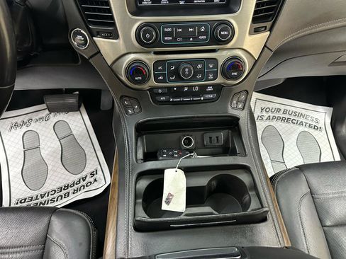 Used 2020 GMC Yukon XL Denali AWD/4WD image 35