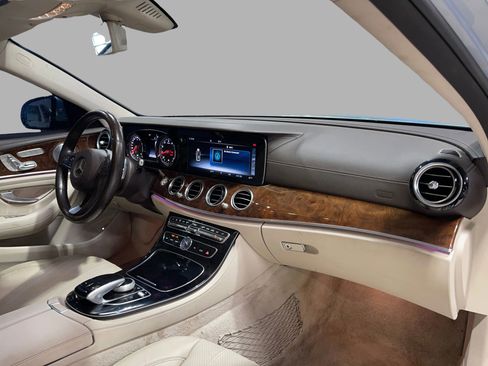 Used 2017 Mercedes-Benz E 300 4MATIC w/ Premium 1 Package image 29