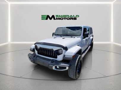 Used 2020 Jeep Gladiator Overland w/ Uconnect 4C Nav & Sound Group