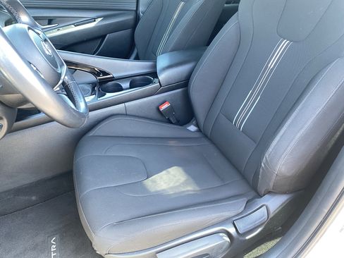 Certified 2023 Hyundai Elantra SEL w/ Convenience Package FWD image 15