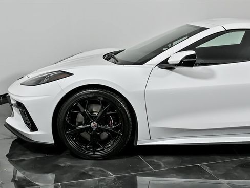 Used 2021 Chevrolet Corvette Stingray Preferred Cpe w/ Z51 Performance Package image 6