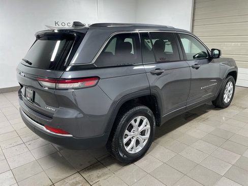 Used 2023 Jeep Grand Cherokee Limited AWD/4WD image 6