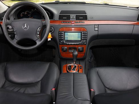 Used 2006 Mercedes-Benz S 430 4MATIC image 2