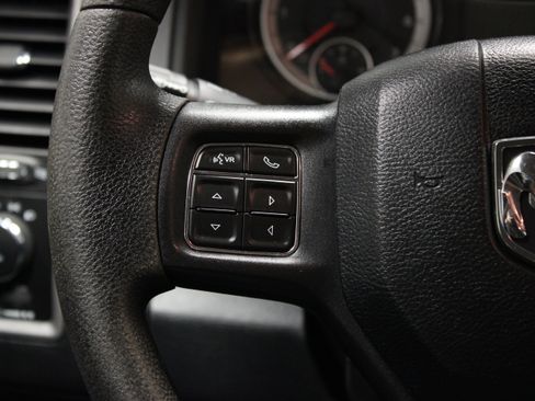 Used 2017 RAM 1500 Express AWD/4WD image 22