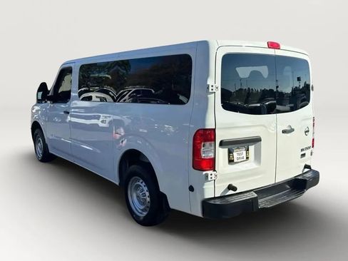 Used 2016 Nissan NV 3500 S image 6