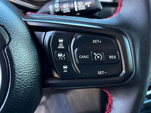 Used 2024 Jeep Wrangler Unlimited Rubicon image 18