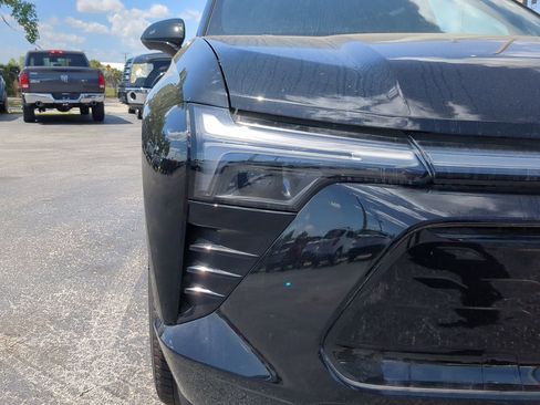 New 2025 Chevrolet Blazer EV RS image 10