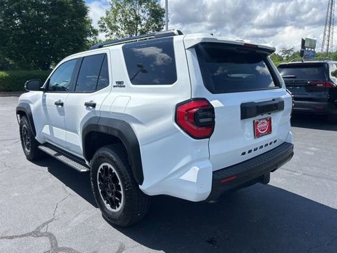Used 2025 Toyota 4Runner TRD Off-Road AWD/4WD image 9