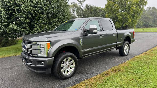 Used 2017 Ford F250 Platinum w/ Platinum Ultimate Package AWD/4WD image 2