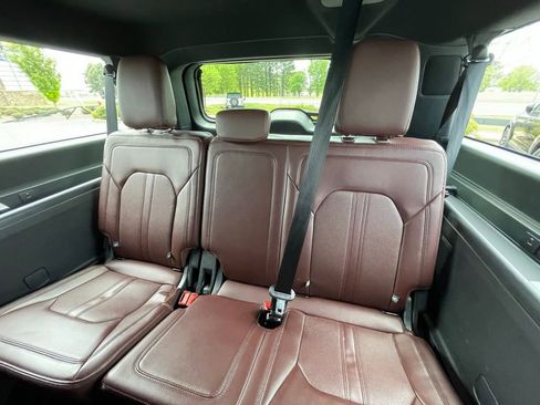 Used 2024 Ford Expedition Max Limited RWD image 27