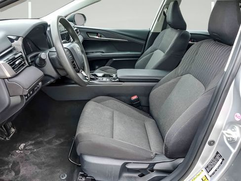 Used 2025 Toyota Camry LE FWD image 10