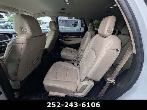 Used 2018 Buick Enclave Essence FWD image 10