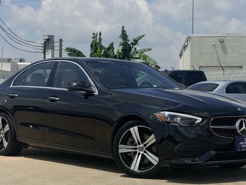 Used 2025 Mercedes-Benz C 300 Sedan image 2