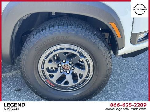 Used 2026 Nissan Frontier PRO-4X AWD/4WD image 6
