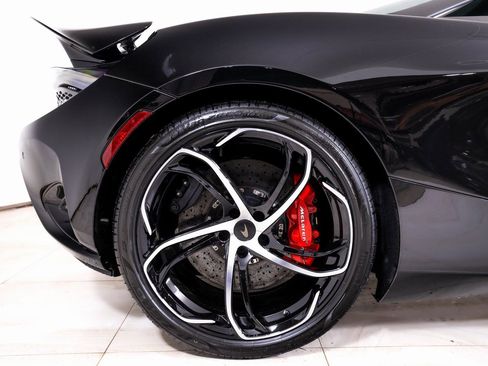 New 2026 McLaren 750S Spider RWD image 19