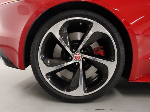 Used 2020 Jaguar F-TYPE R image 11