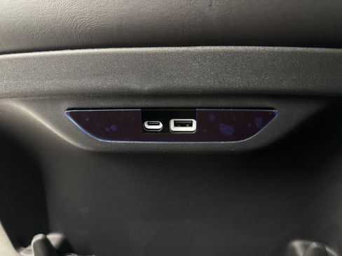 New 2026 Chrysler Pacifica Select image 13
