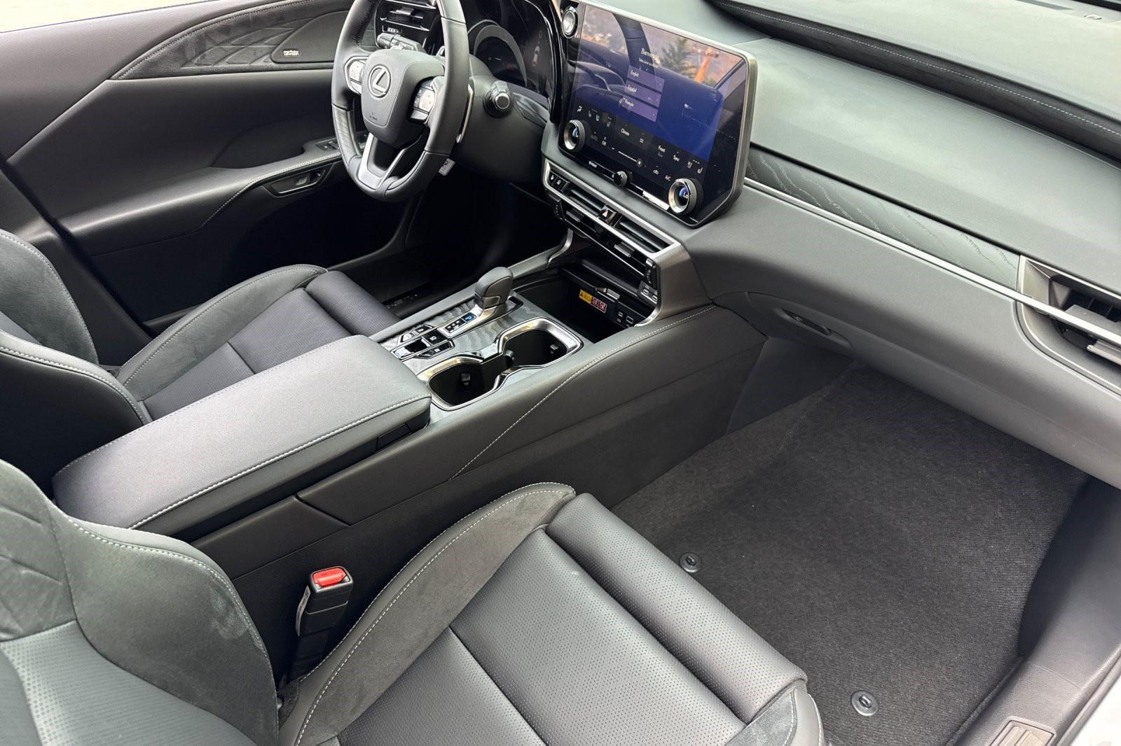 New 2026 Lexus RX 350 AWD/4WD image 28