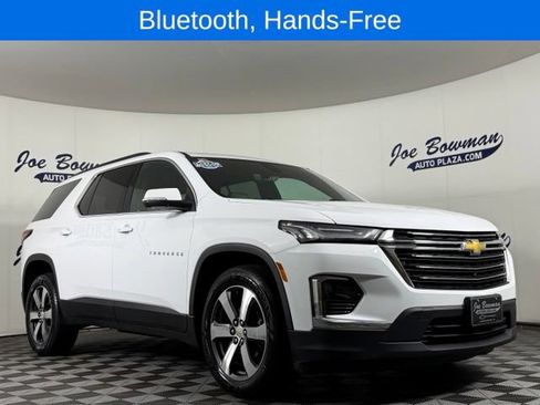 Used 2023 Chevrolet Traverse LT w/ LT Premium Package AWD/4WD image 5