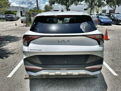 Used 2023 Kia Sportage EX FWD image 7