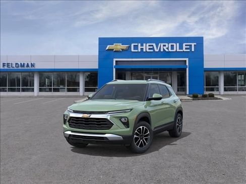 New 2026 Chevrolet TrailBlazer LT w/ LT Cold Weather Package FWD image 8