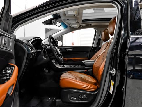 Used 2019 Ford Edge Titanium w/ Equipment Group 301A FWD image 43