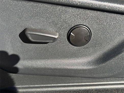 Used 2025 Ford F250 XLT w/ Black Appearance Package image 19