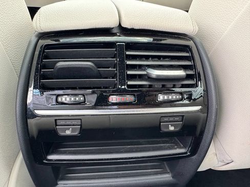 Used 2019 BMW 530i xDrive w/ Executive Package AWD/4WD image 23